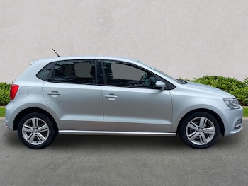 Used Volkswagen Polo 2017 for sale - 78872031: Photo