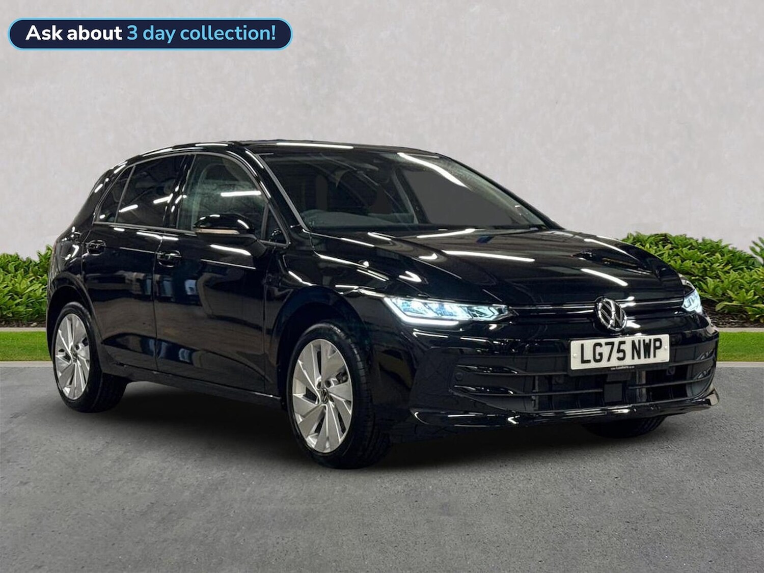 Used Volkswagen Golf 2025 for sale - 76102529: Photo 1