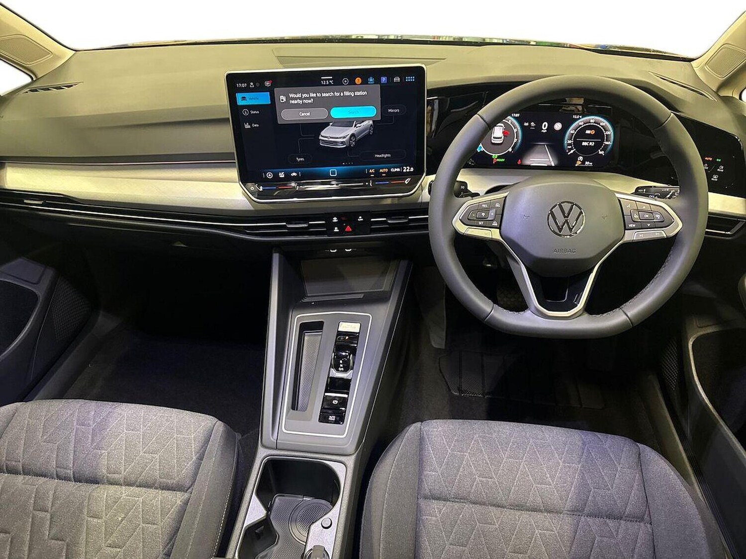 Used Volkswagen Golf 2025 for sale - 76102529: Photo 8