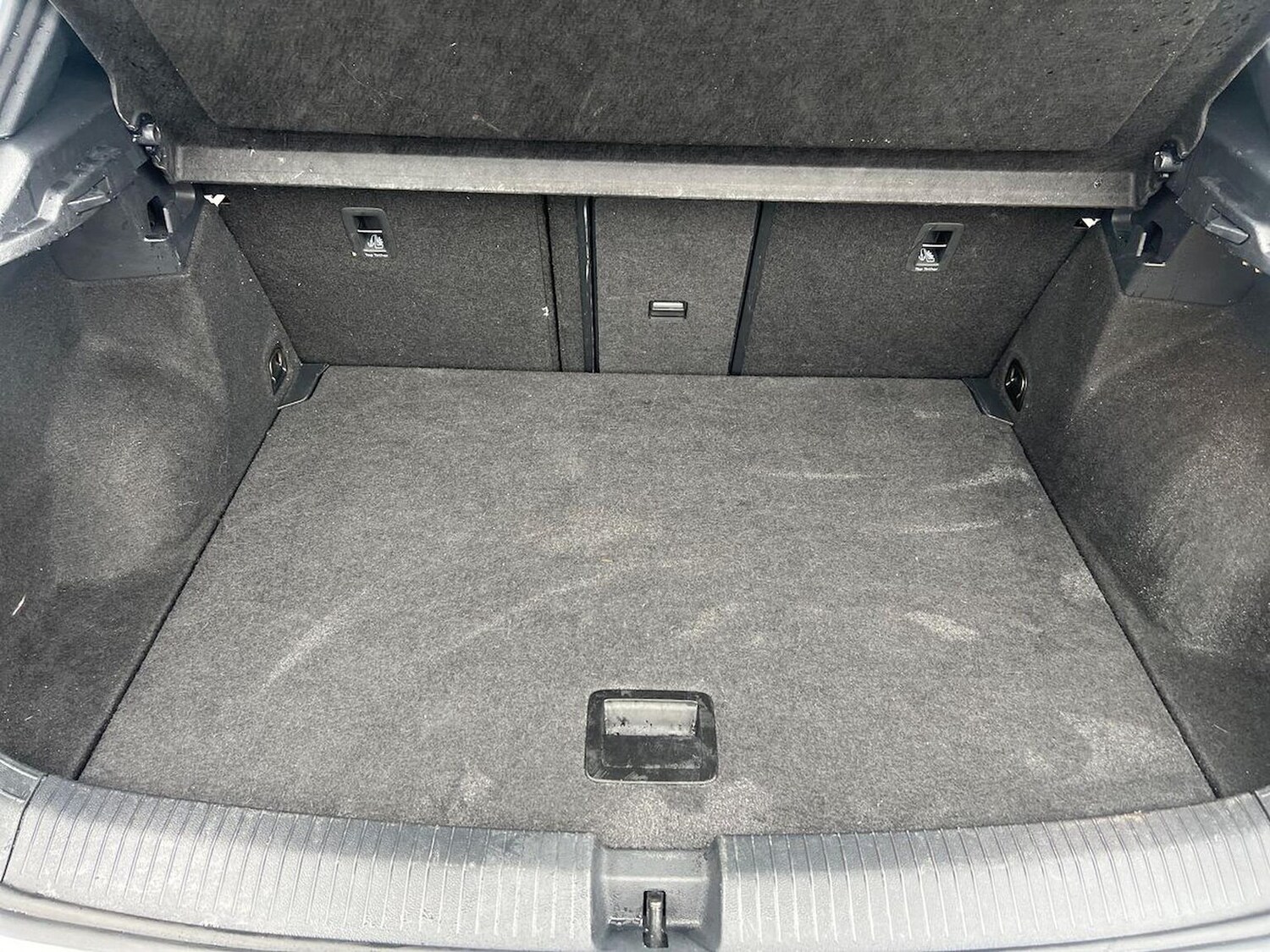 Used Volkswagen T-Roc 2023 for sale - 76449576: Photo 17