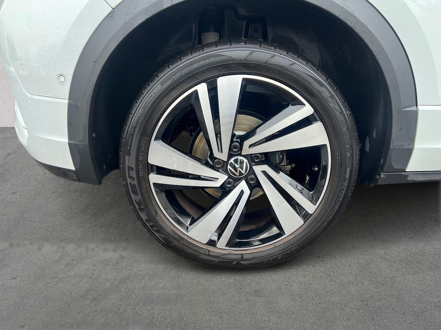 Used Volkswagen T-Roc 2023 for sale - 76449576: Photo 6