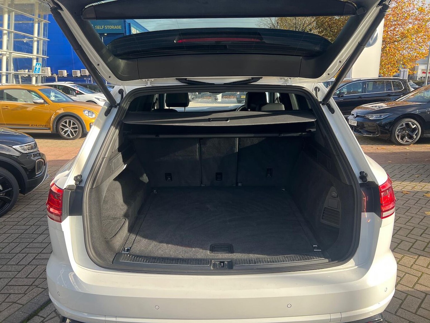 Used Volkswagen Touareg 2019 for sale - 76932275: Photo 17