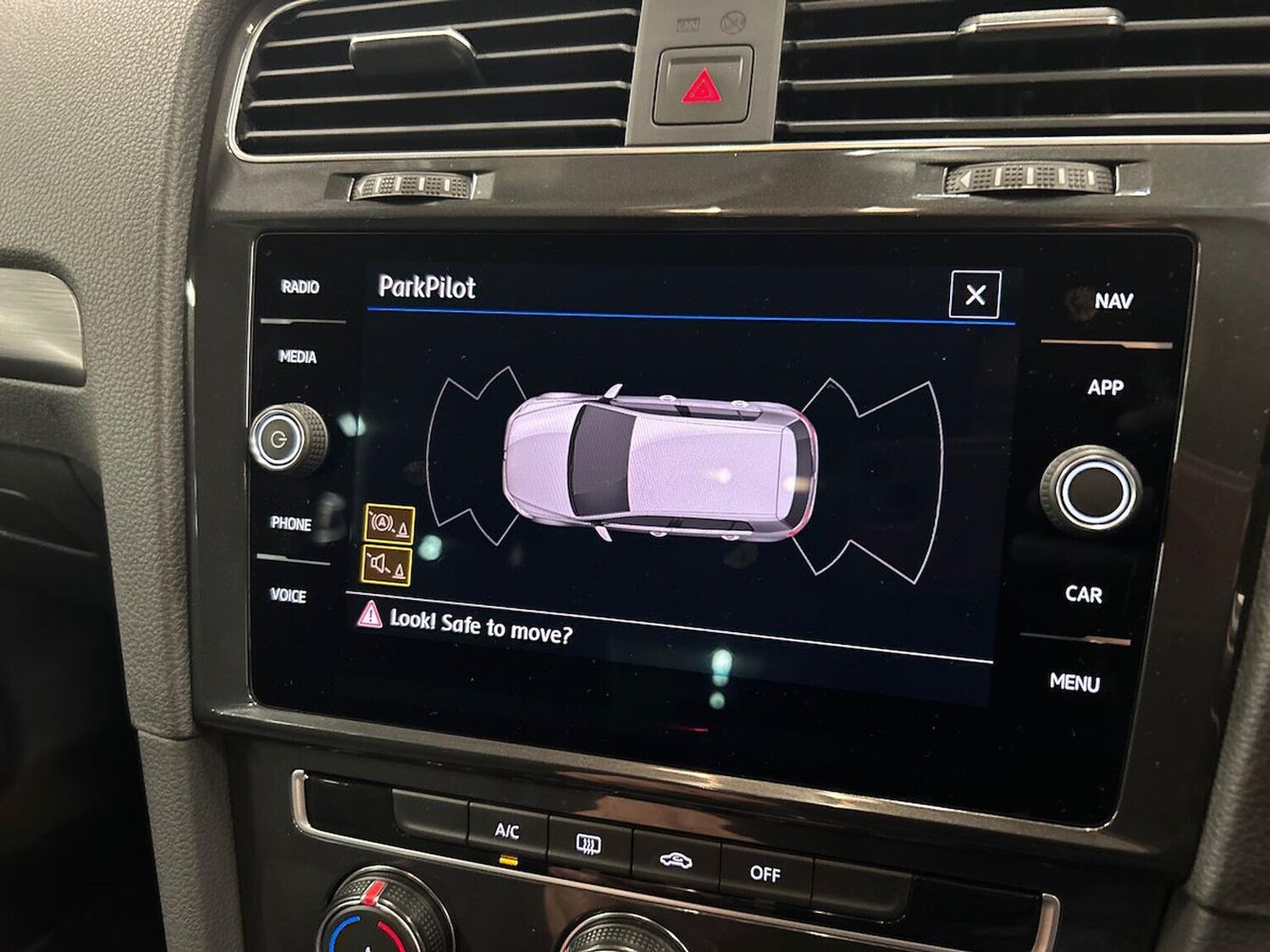 Used Volkswagen Golf 2019 for sale - 76837127: Photo 23