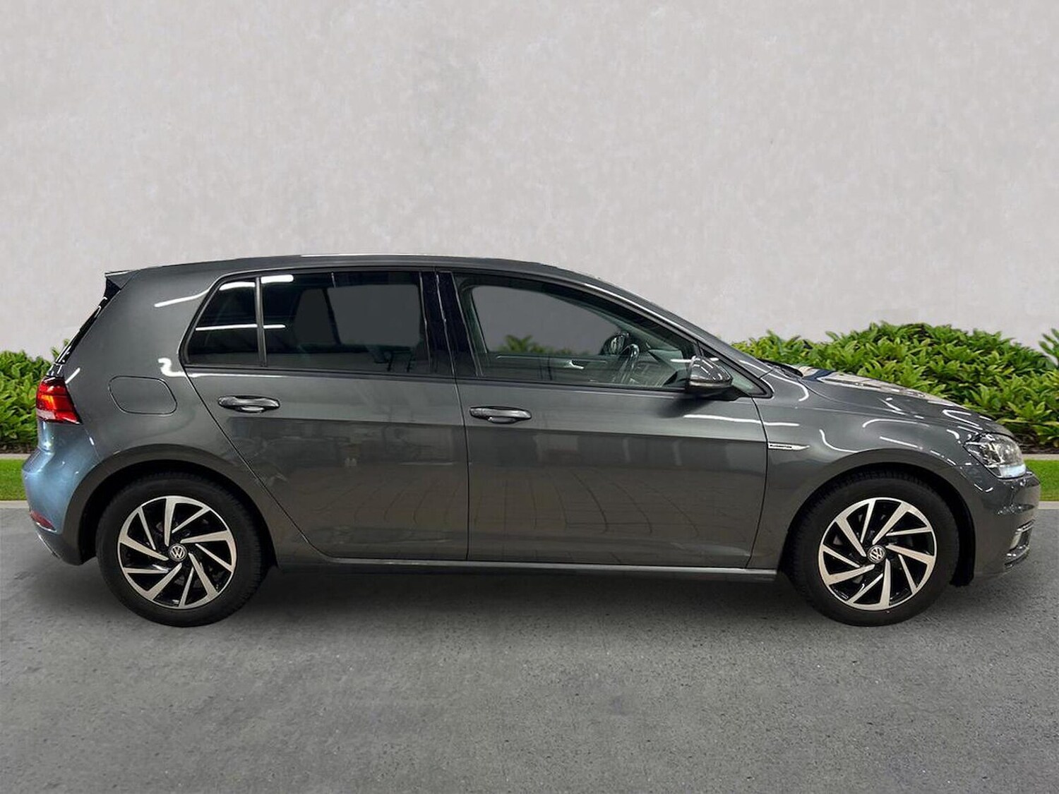 Used Volkswagen Golf 2019 for sale - 76837127: Photo 3