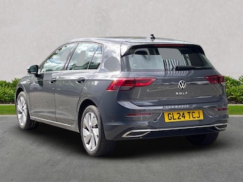 Used Volkswagen Golf 2024 for sale - 75958391: Photo