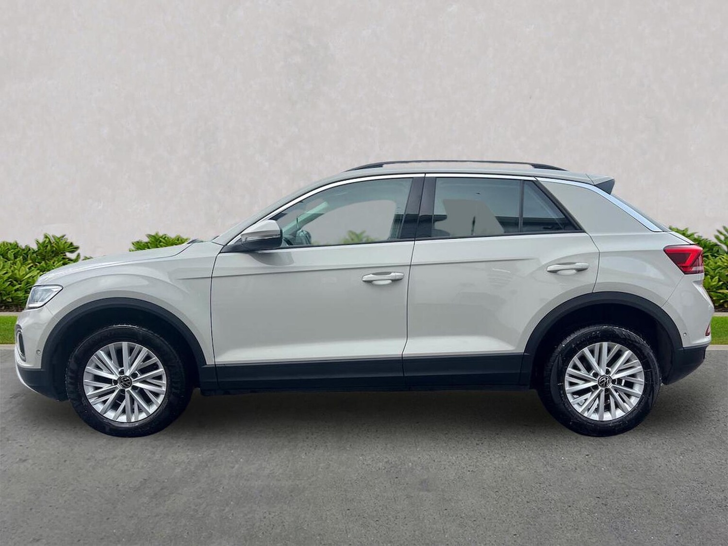 Used Volkswagen T-Roc 2023 for sale - 76770109: Photo 19