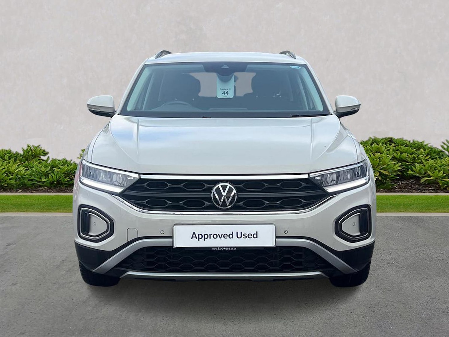 Used Volkswagen T-Roc 2023 for sale - 76770109: Photo 5