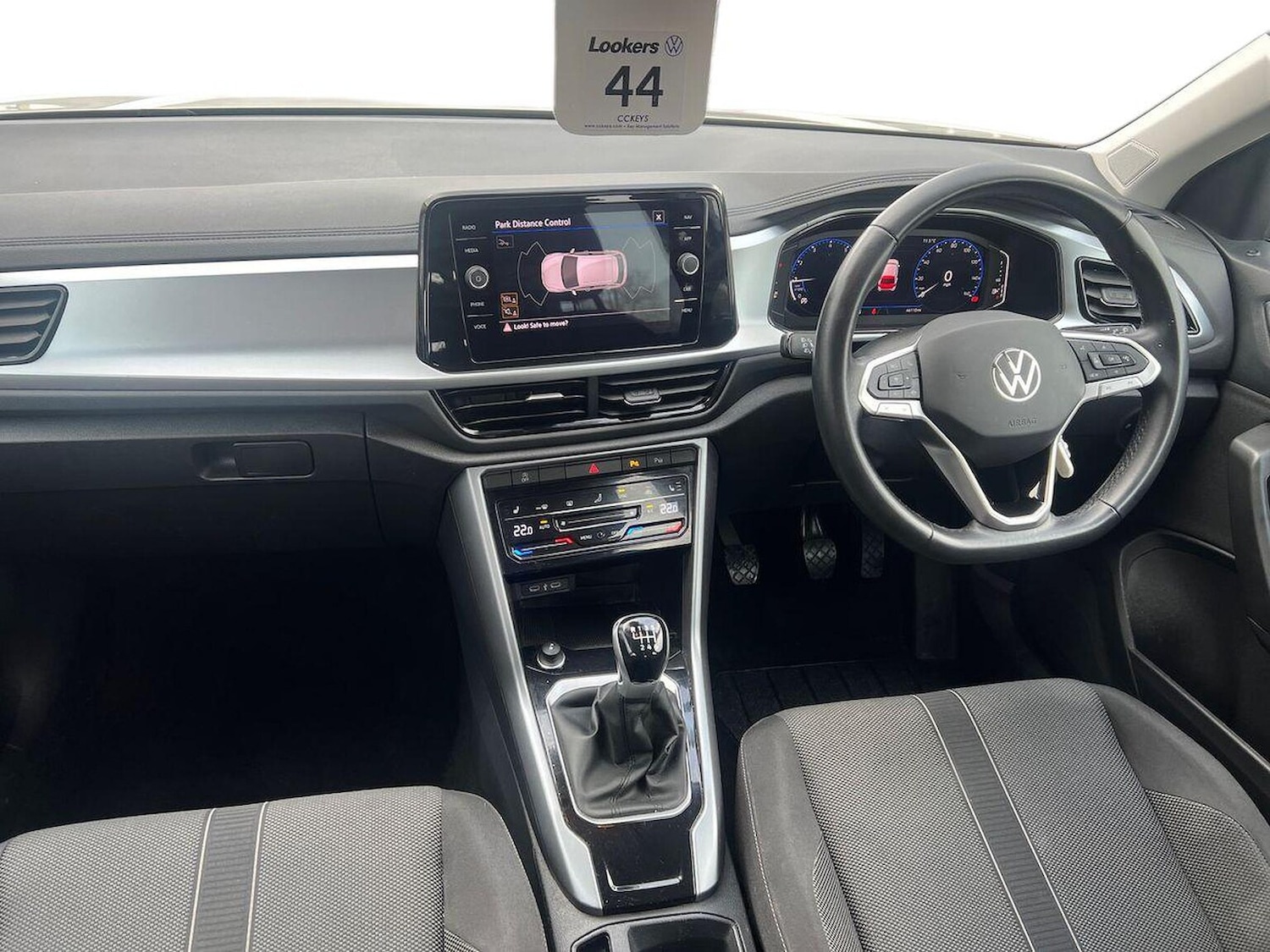 Used Volkswagen T-Roc 2023 for sale - 76770109: Photo 8