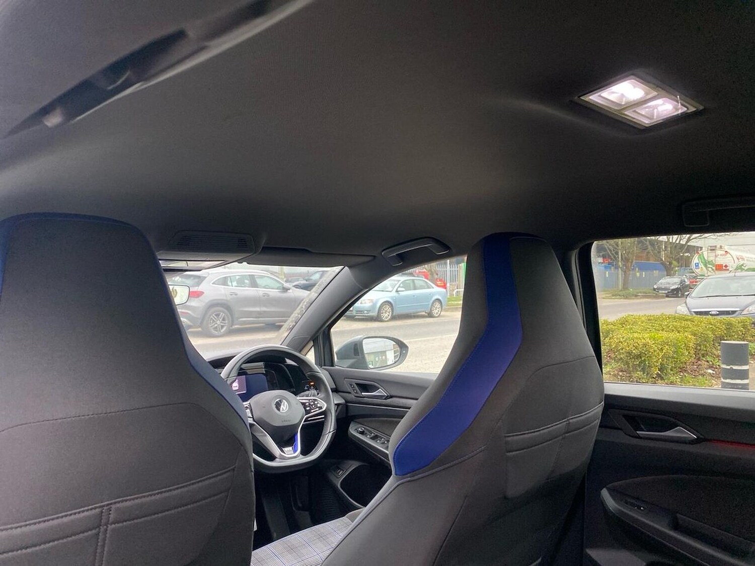 Used Volkswagen Golf 2023 for sale - 78194022: Photo 32