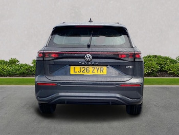 Used Volkswagen Touran 2026 for sale - 79124890: Photo