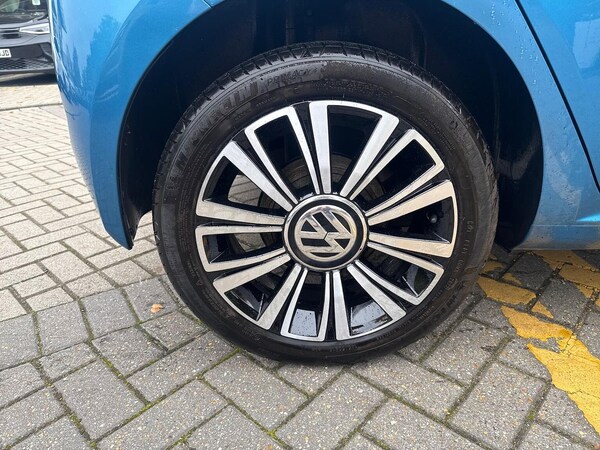 Used Volkswagen up! 2018 for sale - 76263262: Photo 6