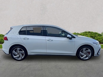 Used Volkswagen Golf 2023 for sale - 76412460: Photo