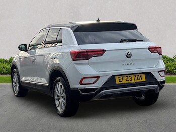 Used Volkswagen T-Roc 2023 for sale - 76471102: Photo