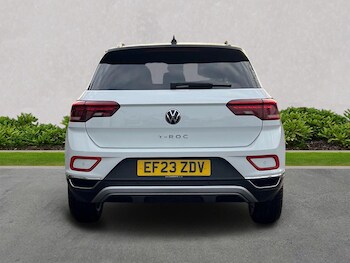 Used Volkswagen T-Roc 2023 for sale - 76471102: Photo