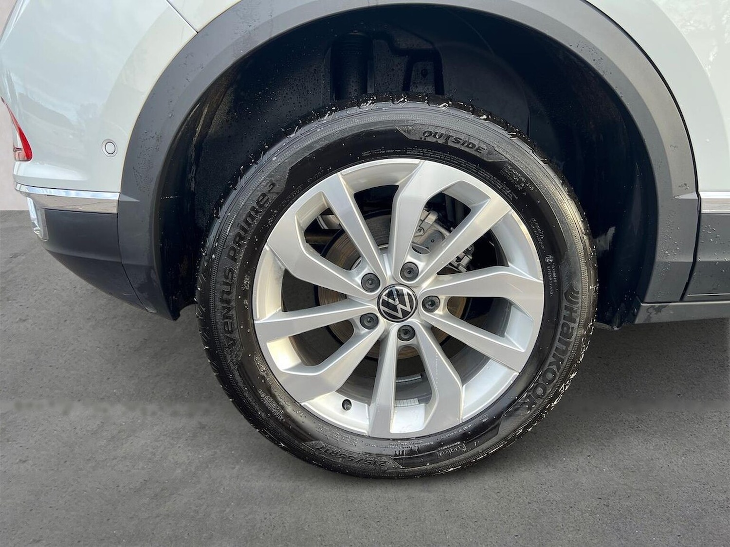 Used Volkswagen T-Roc 2023 for sale - 76471102: Photo 6