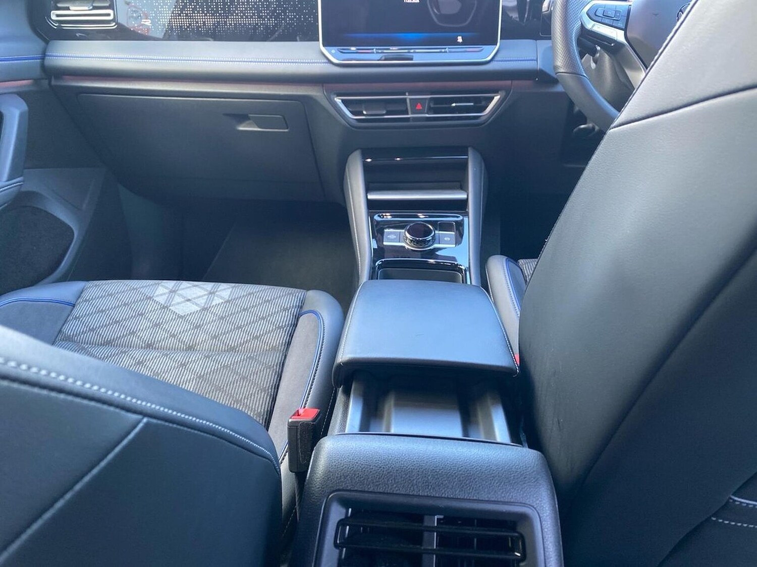 Used Volkswagen Tiguan 2025 for sale - 78193846: Photo 13