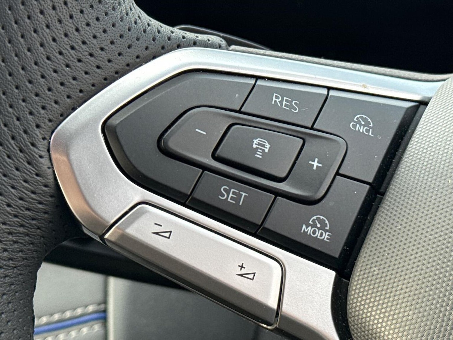 Used Volkswagen Tiguan 2025 for sale - 78193836: Photo 27