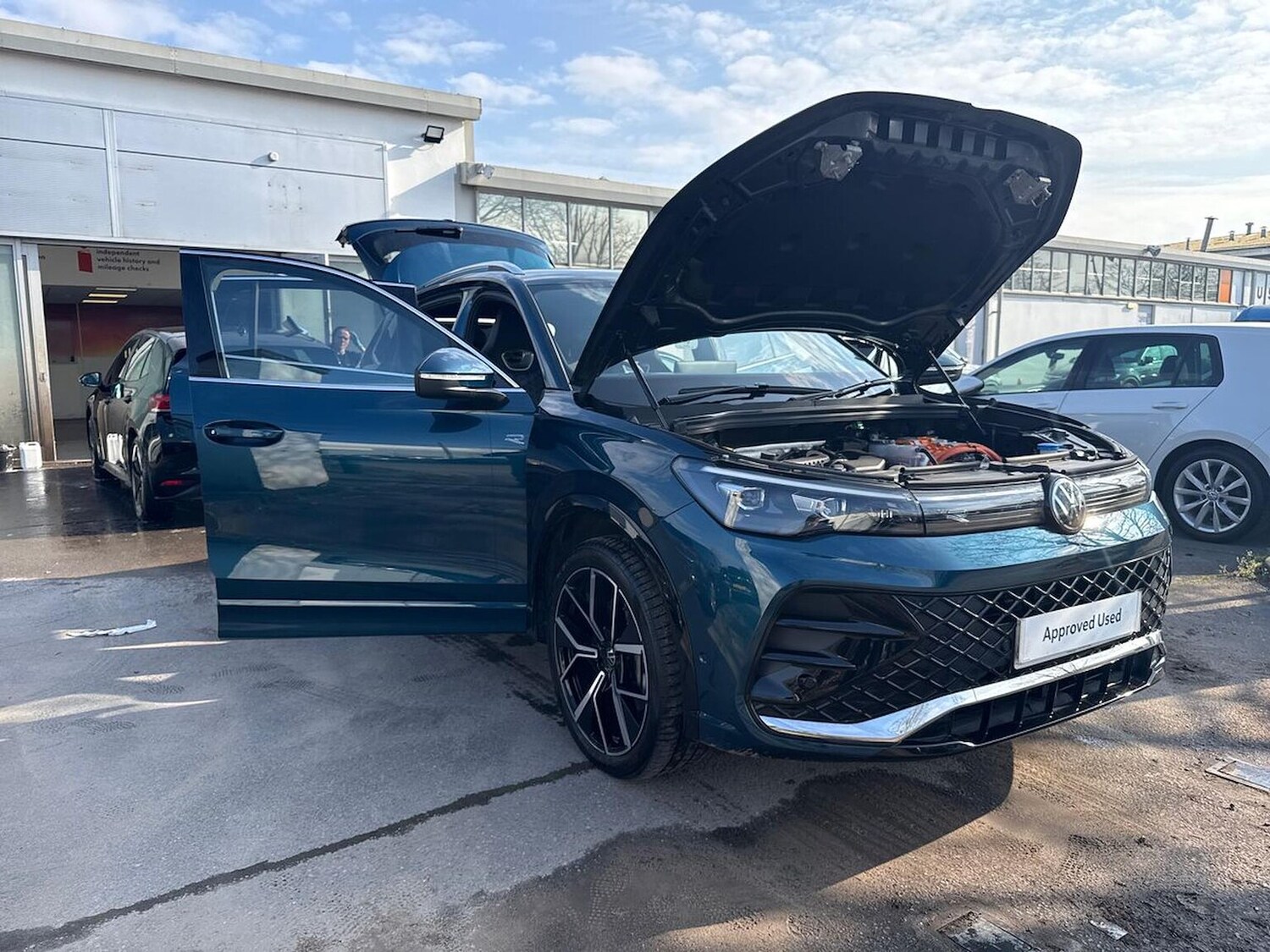 Used Volkswagen Tiguan 2025 for sale - 78193836: Photo 40