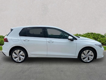 Used Volkswagen Golf 2025 for sale - 78512002: Photo