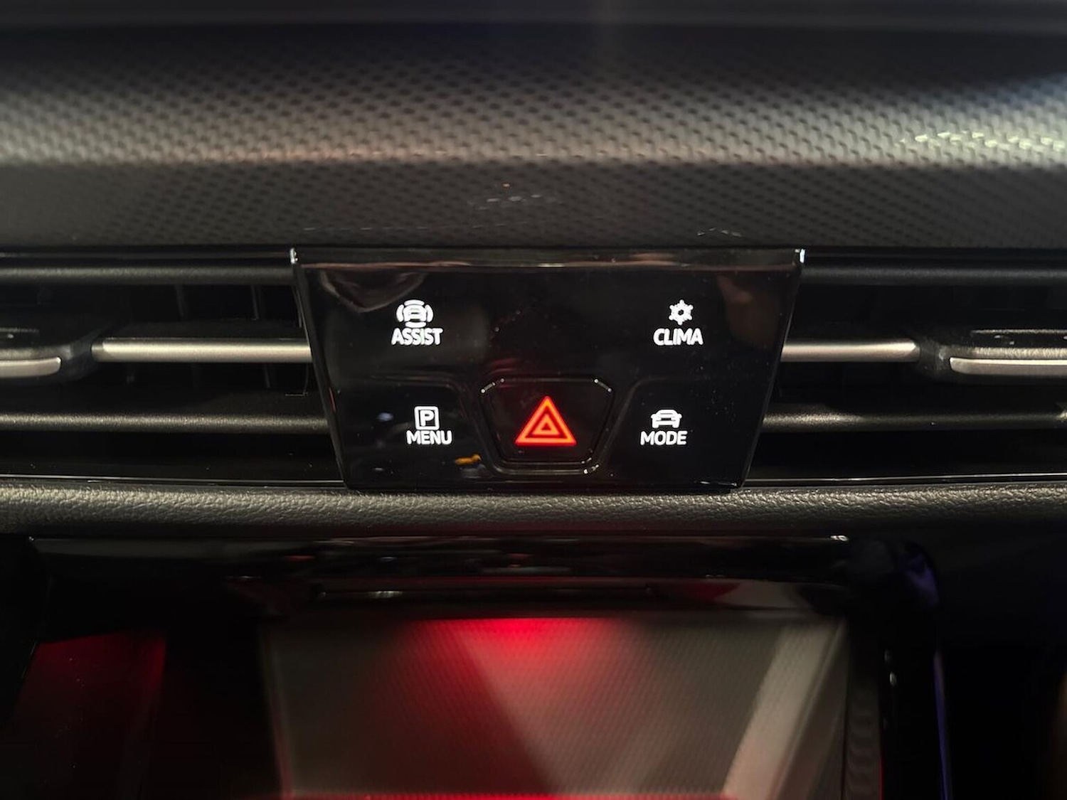 Used Volkswagen Golf 2025 for sale - 77056686: Photo 24