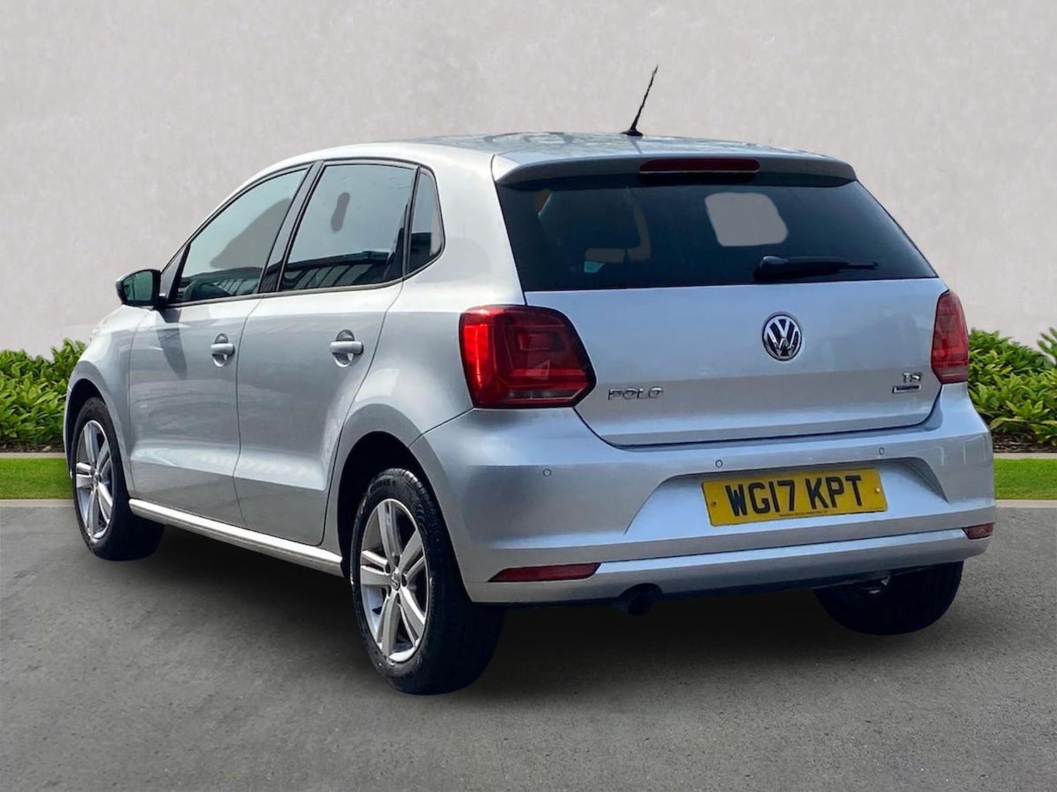 Used Volkswagen Polo 2017 for sale - 78194025: Photo 2