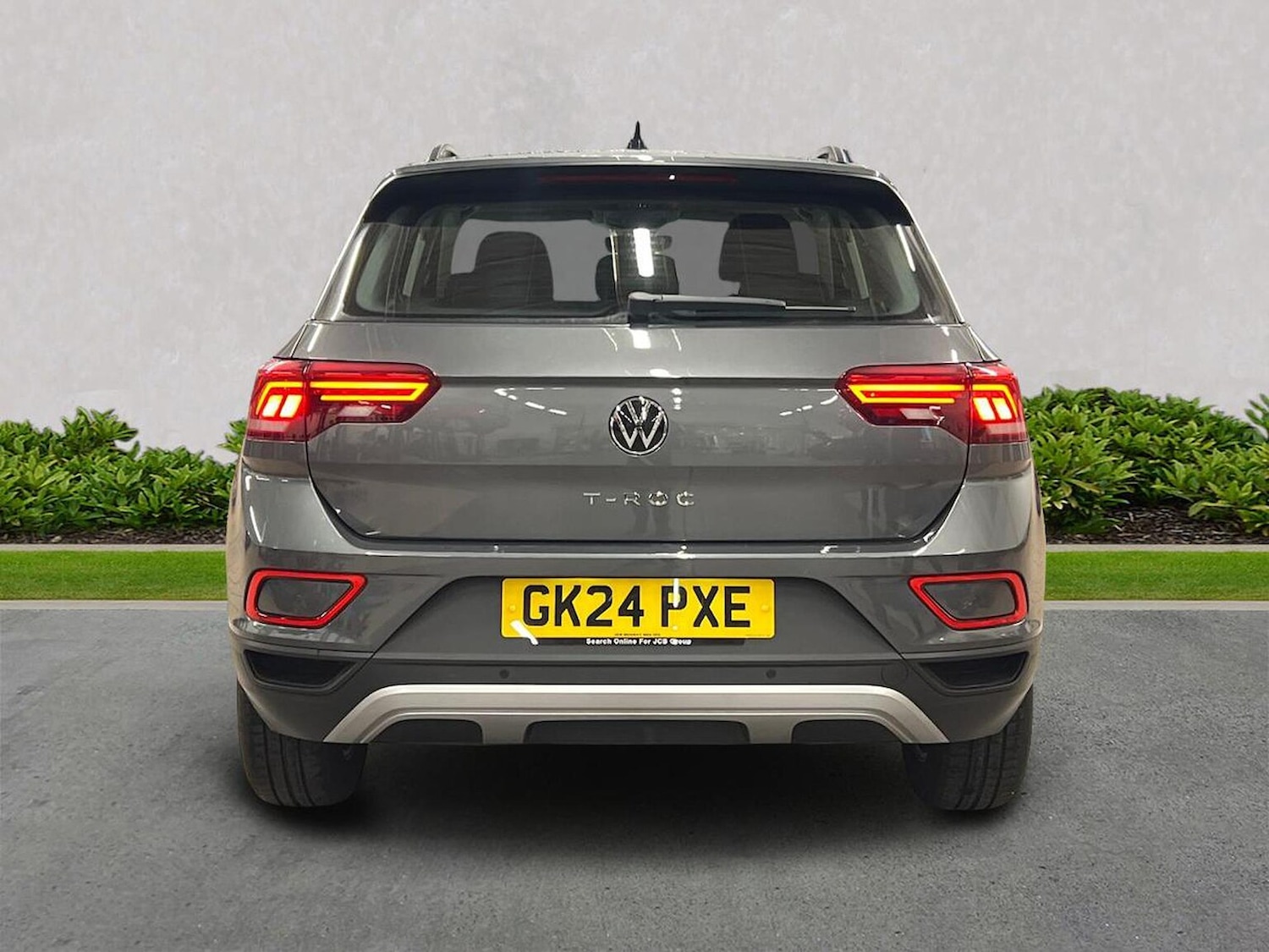 Used Volkswagen T-Roc 2024 for sale - 77023469: Photo 6