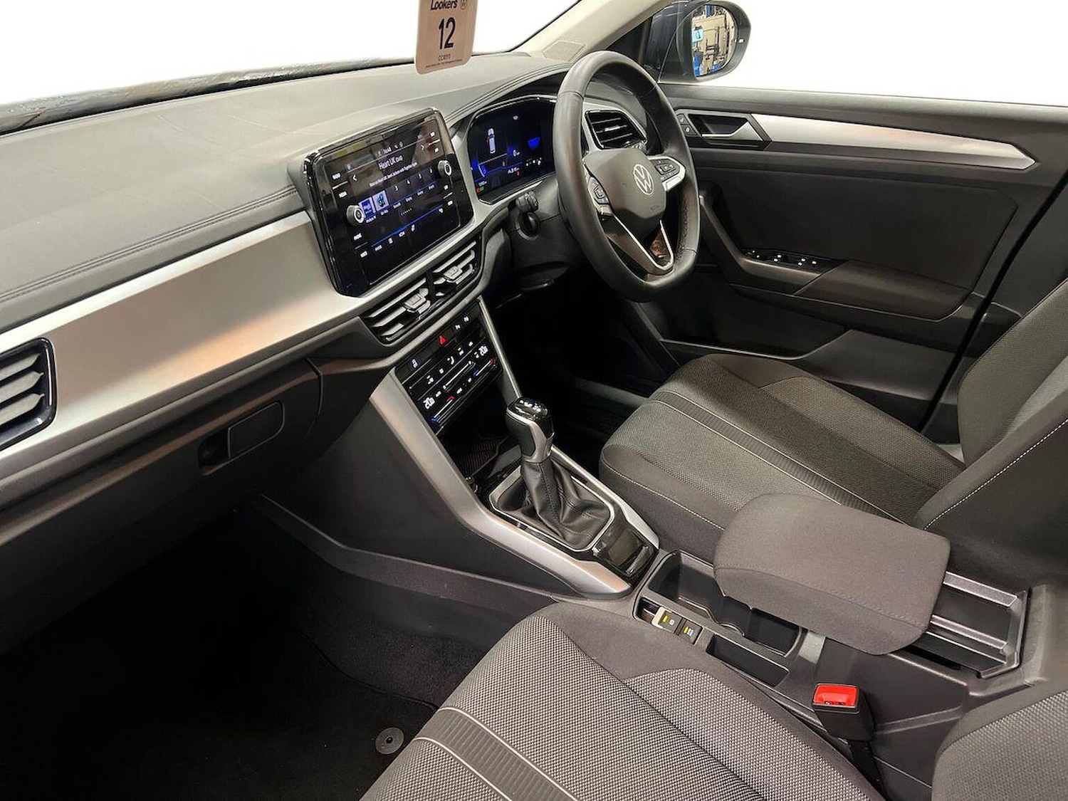 Used Volkswagen T-Roc 2024 for sale - 77023469: Photo 9