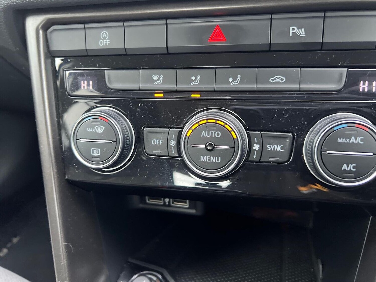 Used Volkswagen T-Roc 2018 for sale - 76461777: Photo 12