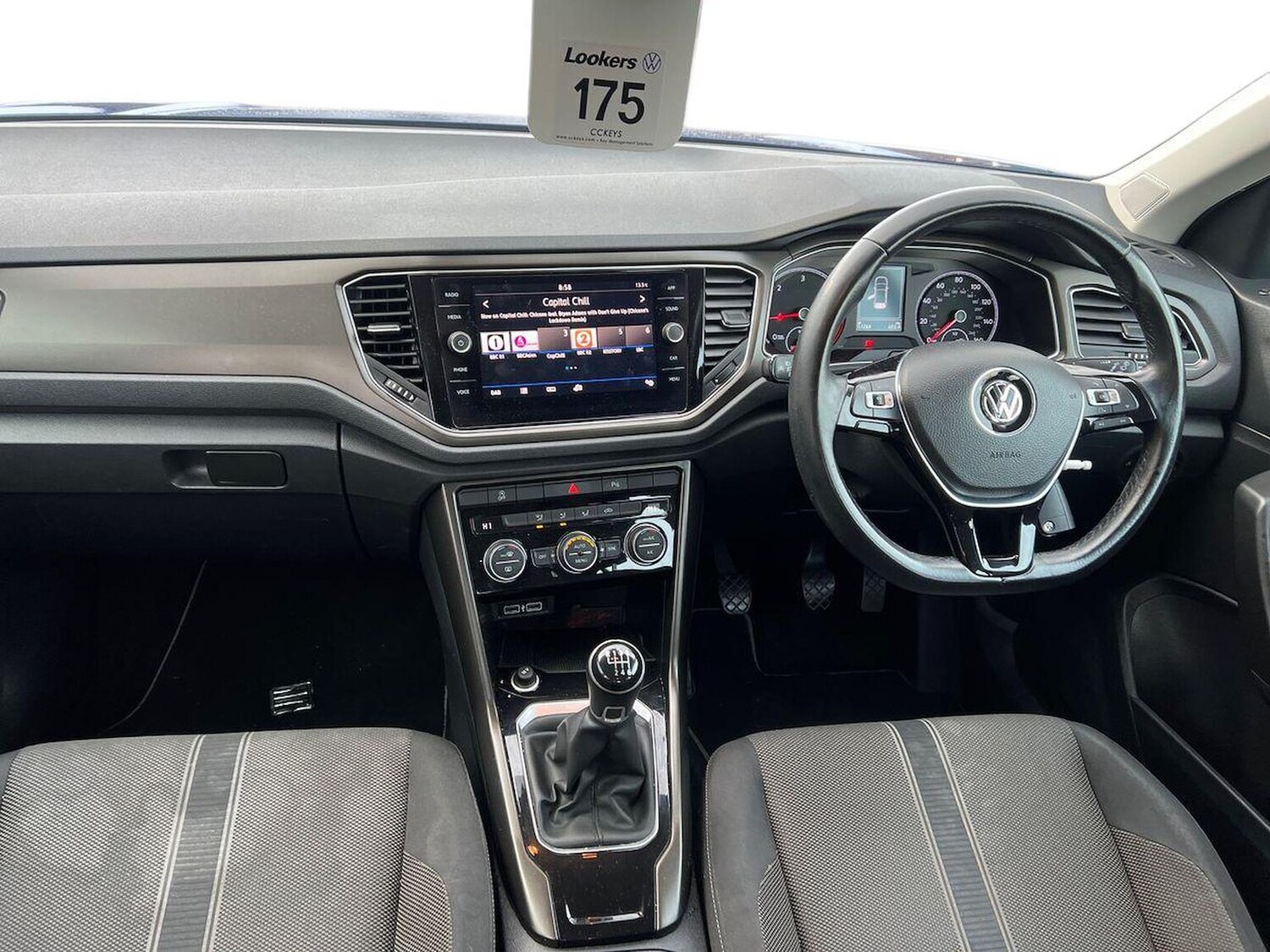 Used Volkswagen T-Roc 2018 for sale - 76461777: Photo 8