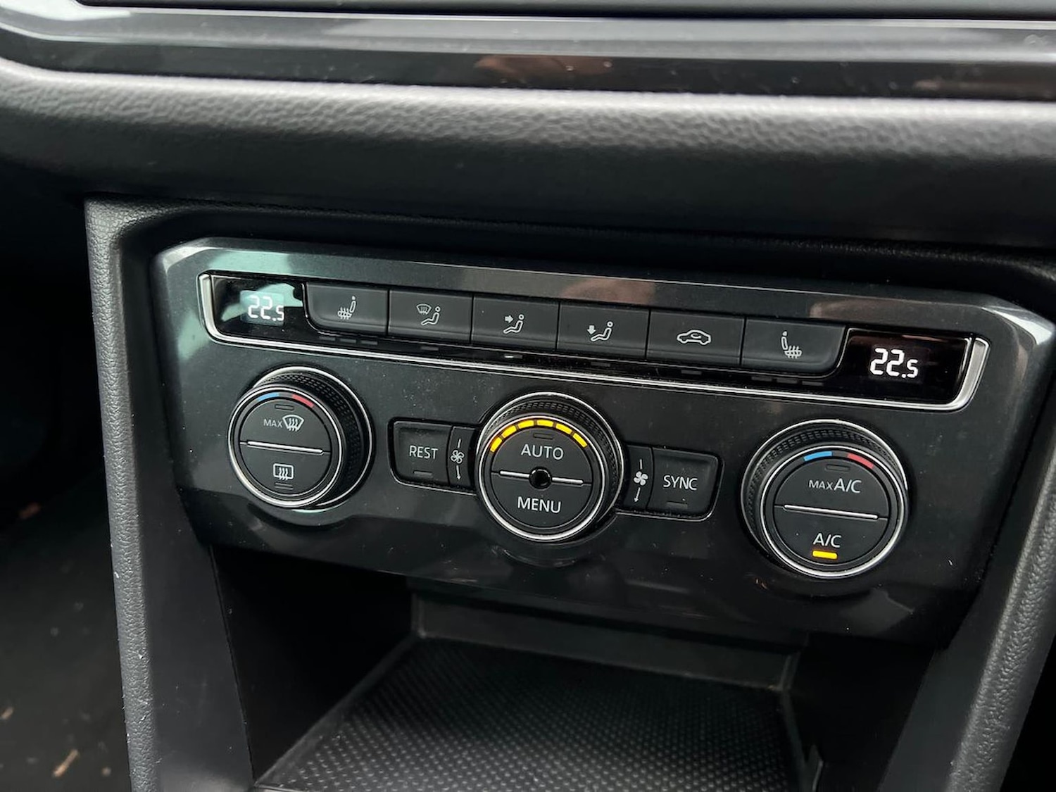 Used Volkswagen Tiguan 2016 for sale - 76777327: Photo 12