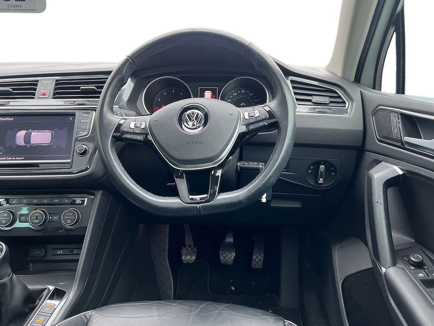 Used Volkswagen Tiguan 2016 for sale - 76777327: Photo 9