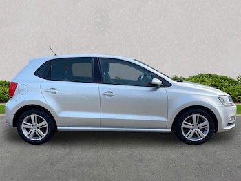 Used Volkswagen Polo 2017 for sale - 78368778: Photo