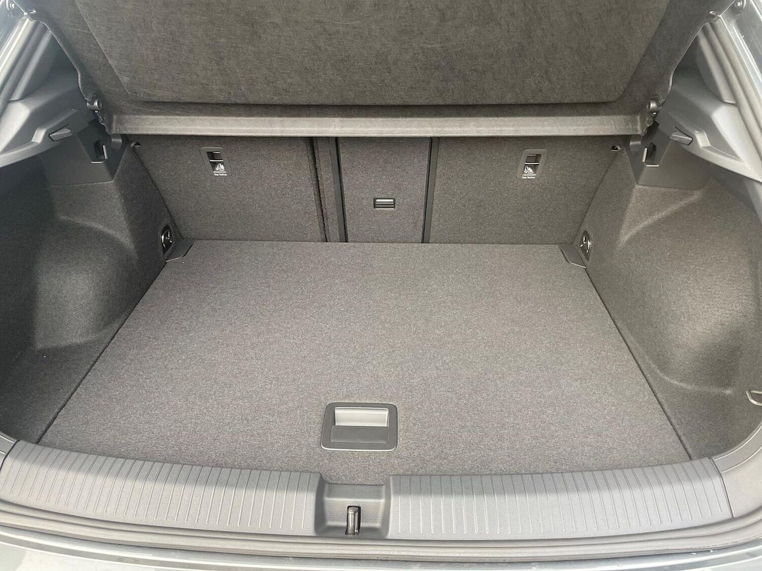 Used Volkswagen T-Roc 2025 for sale - 77542490: Photo 17