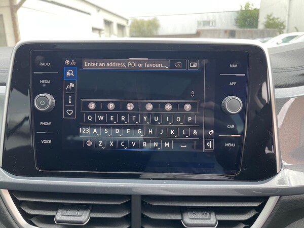 Used Volkswagen T-Roc 2025 for sale - 76027520: Photo 11