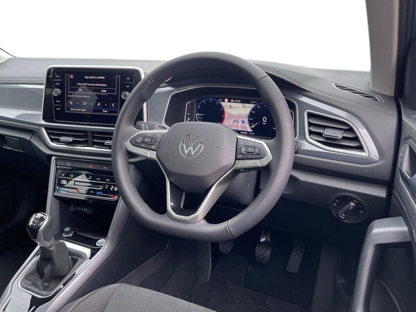 Used Volkswagen T-Roc 2025 for sale - 76027520: Photo 8