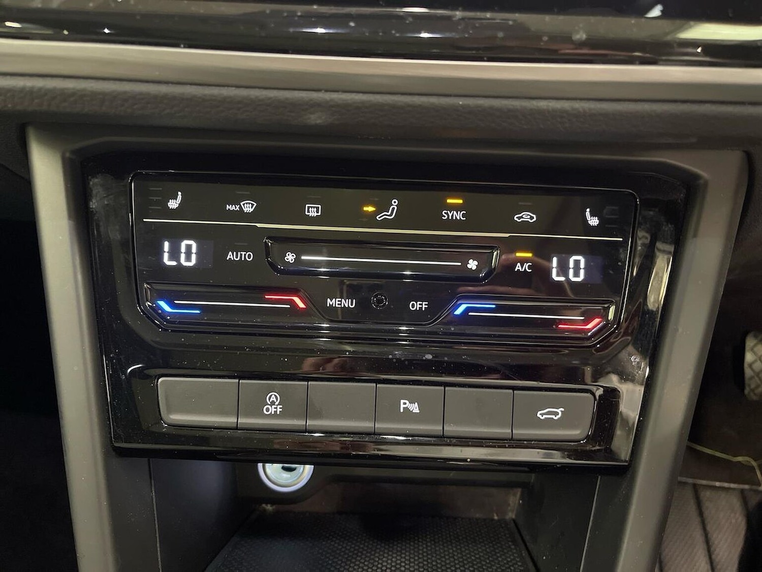 Used Volkswagen Touran 2024 for sale - 76019508: Photo 12
