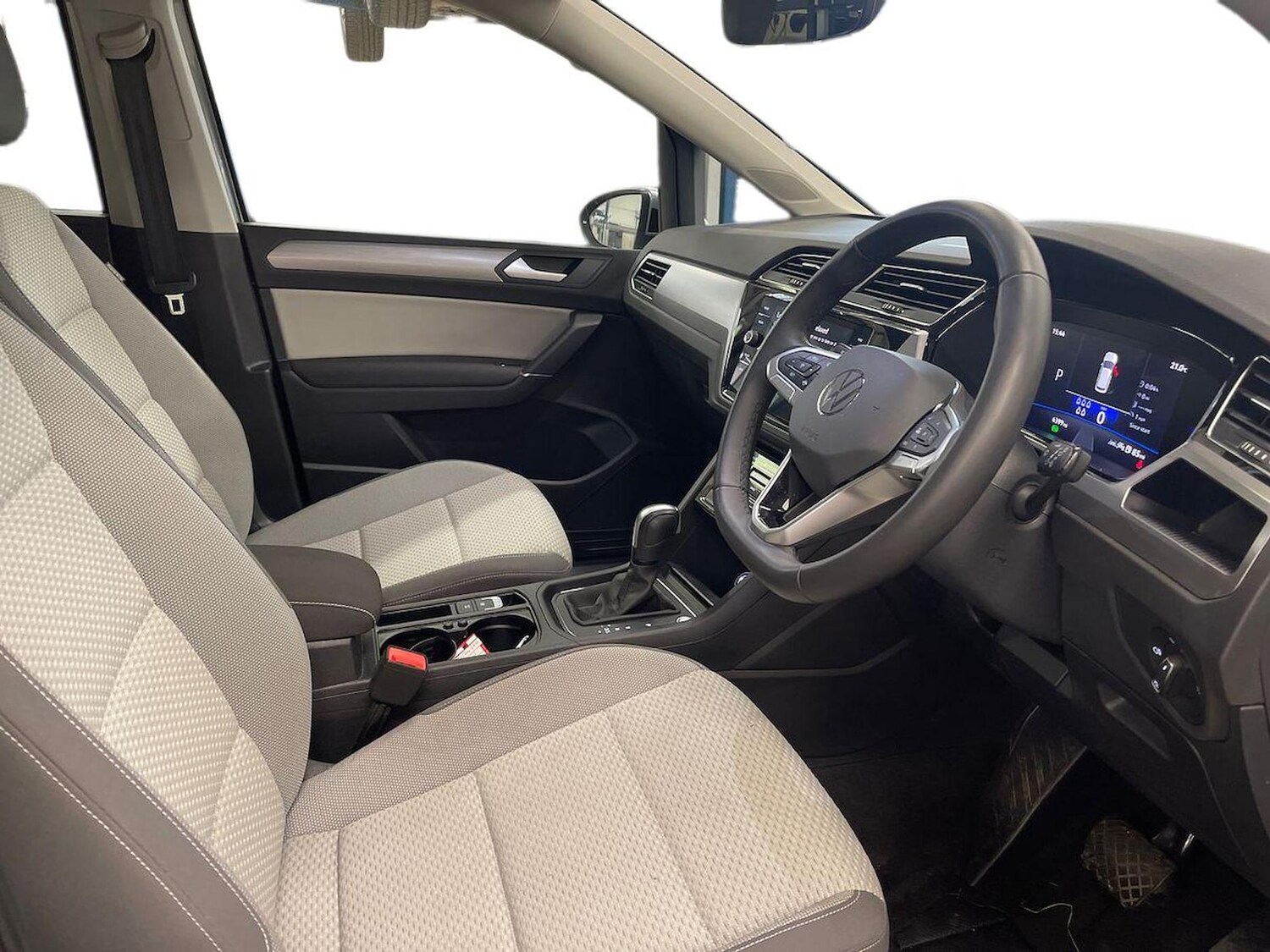 Used Volkswagen Touran 2024 for sale - 76019508: Photo 15