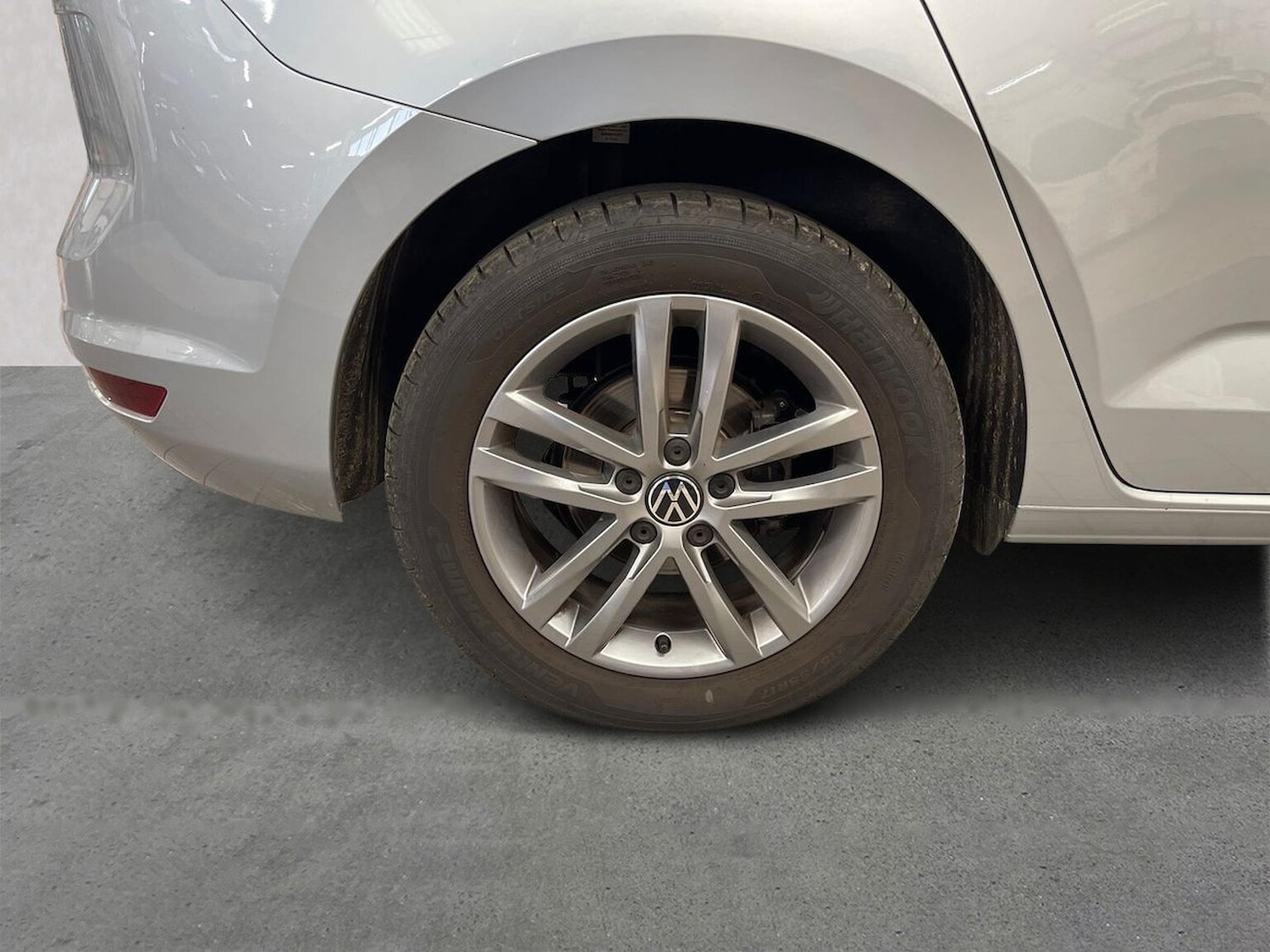 Used Volkswagen Touran 2024 for sale - 76019508: Photo 6