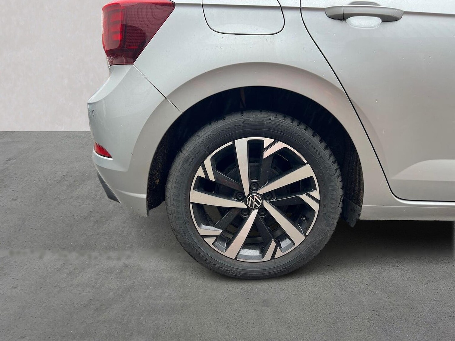 Used Volkswagen Polo 2023 for sale - 76735605: Photo 6