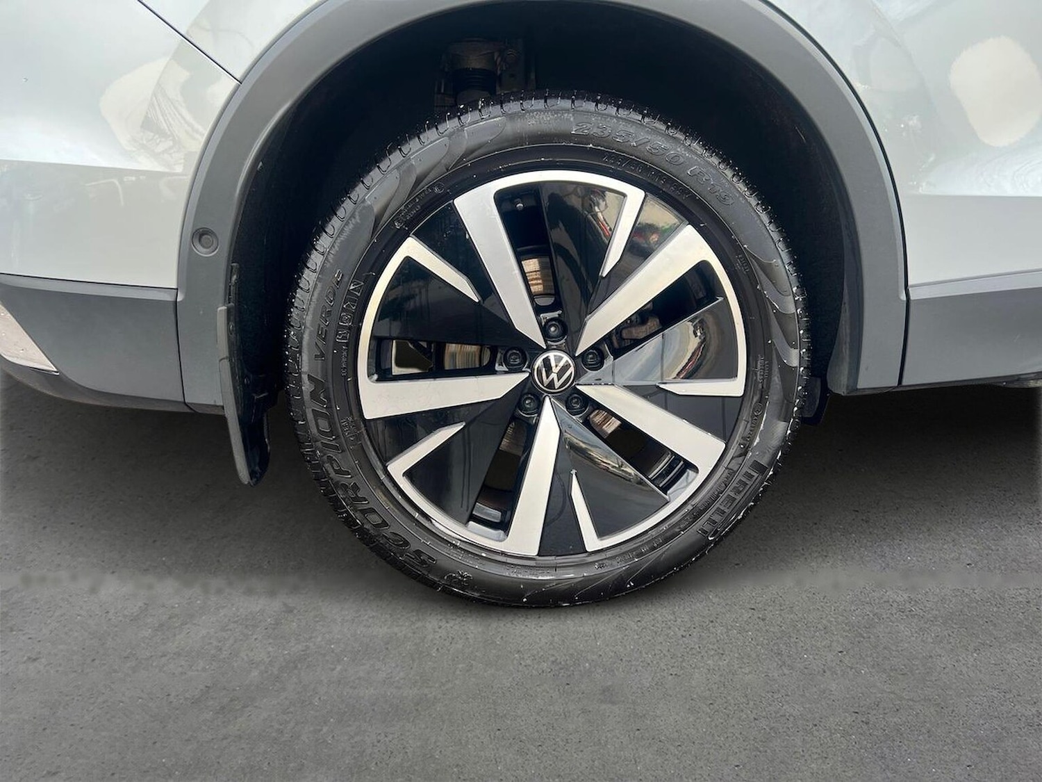 Used Volkswagen Tiguan 2024 for sale - 76490787: Photo 6