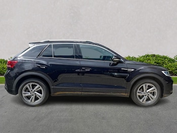 Used Volkswagen T-Roc 2025 for sale - 75689773: Photo