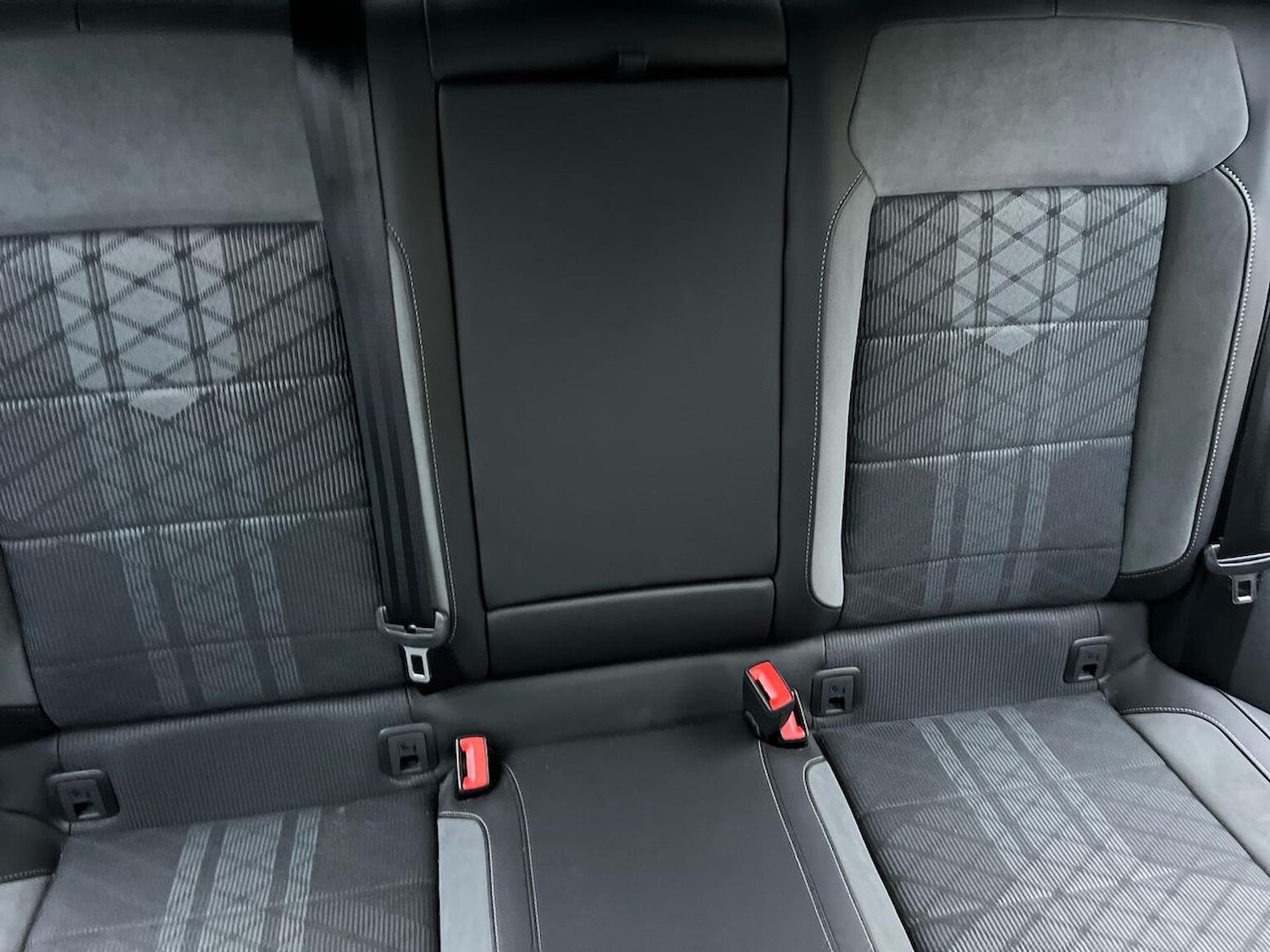 Used Volkswagen T-Roc 2022 for sale - 76963539: Photo 16