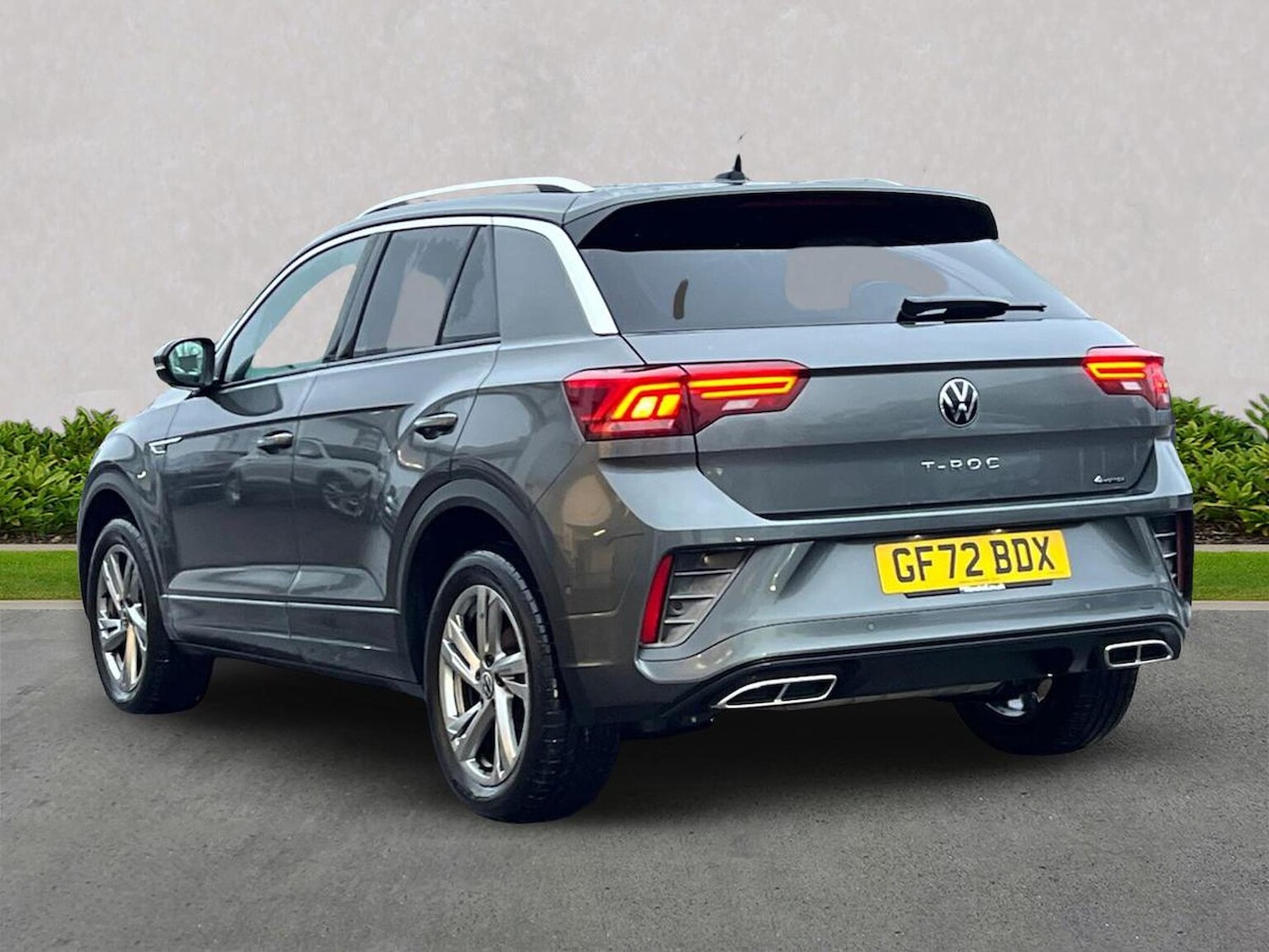 Used Volkswagen T-Roc 2022 for sale - 76963539: Photo 2