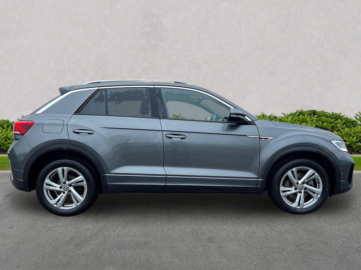 Used Volkswagen T-Roc 2022 for sale - 76963539: Photo 3
