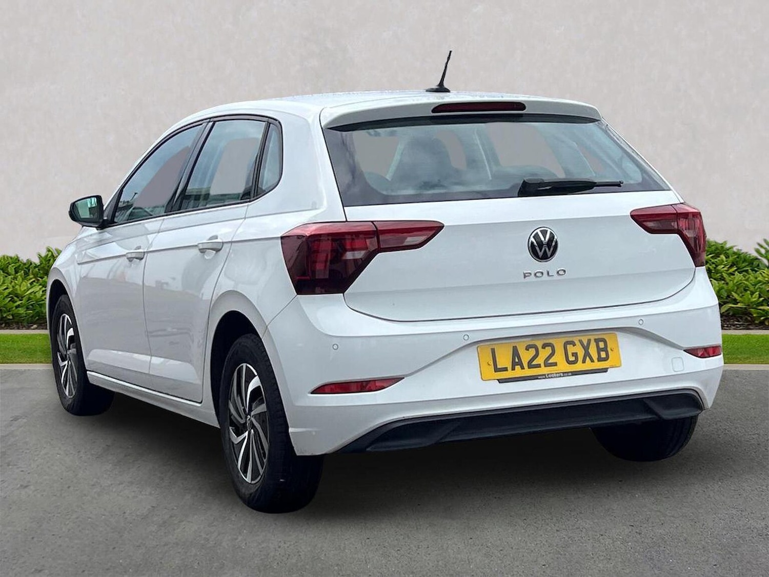 Used Volkswagen Polo 2022 for sale - 76490779: Photo 2