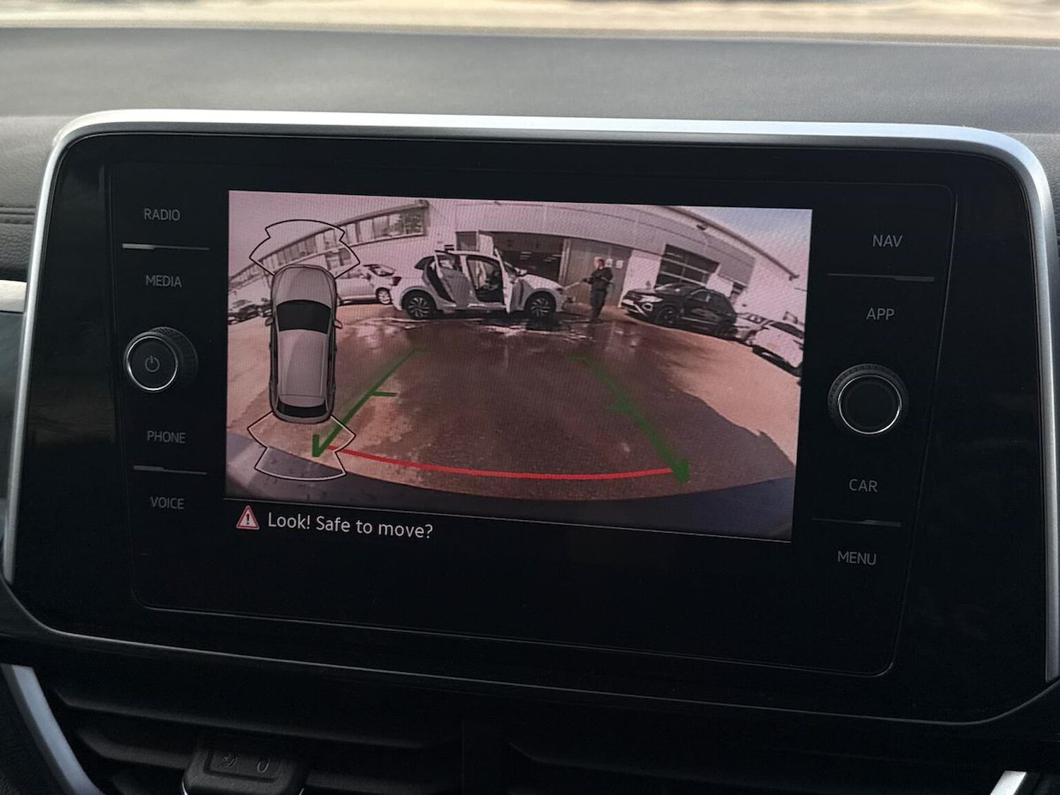 Used Volkswagen T-Roc 2024 for sale - 78210225: Photo 23