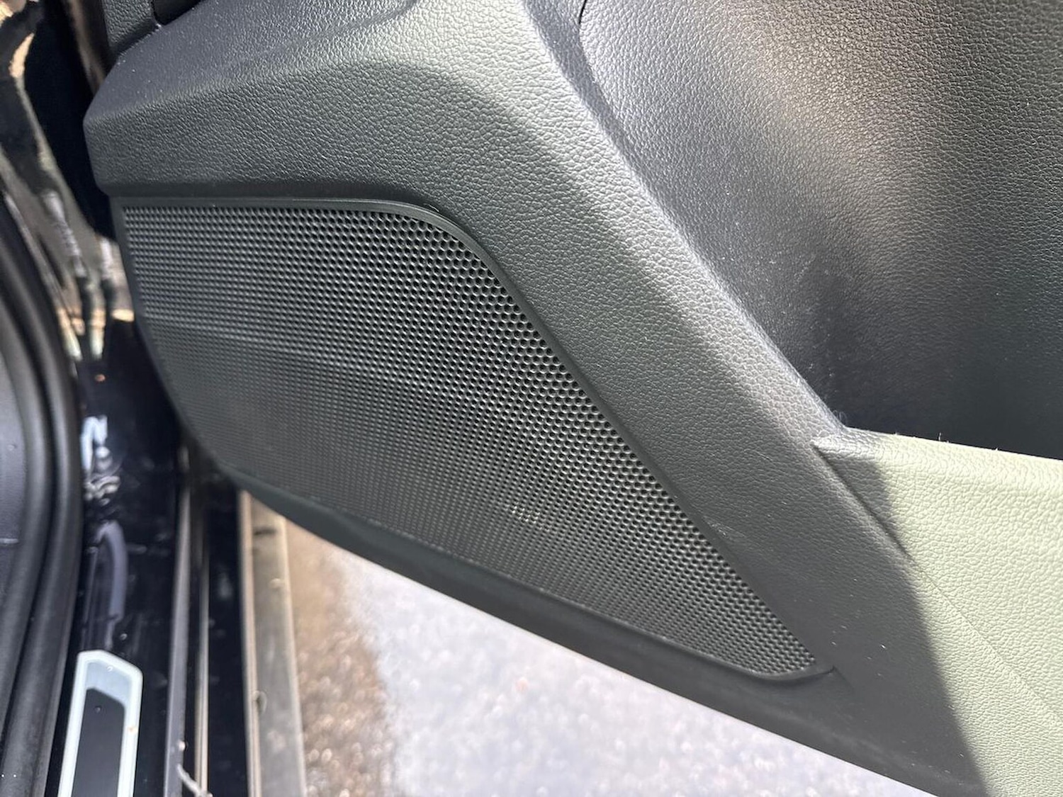 Used Volkswagen T-Roc 2024 for sale - 78210225: Photo 31