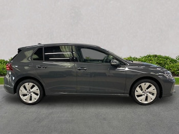 Used Volkswagen Golf 2025 for sale - 79430309: Photo