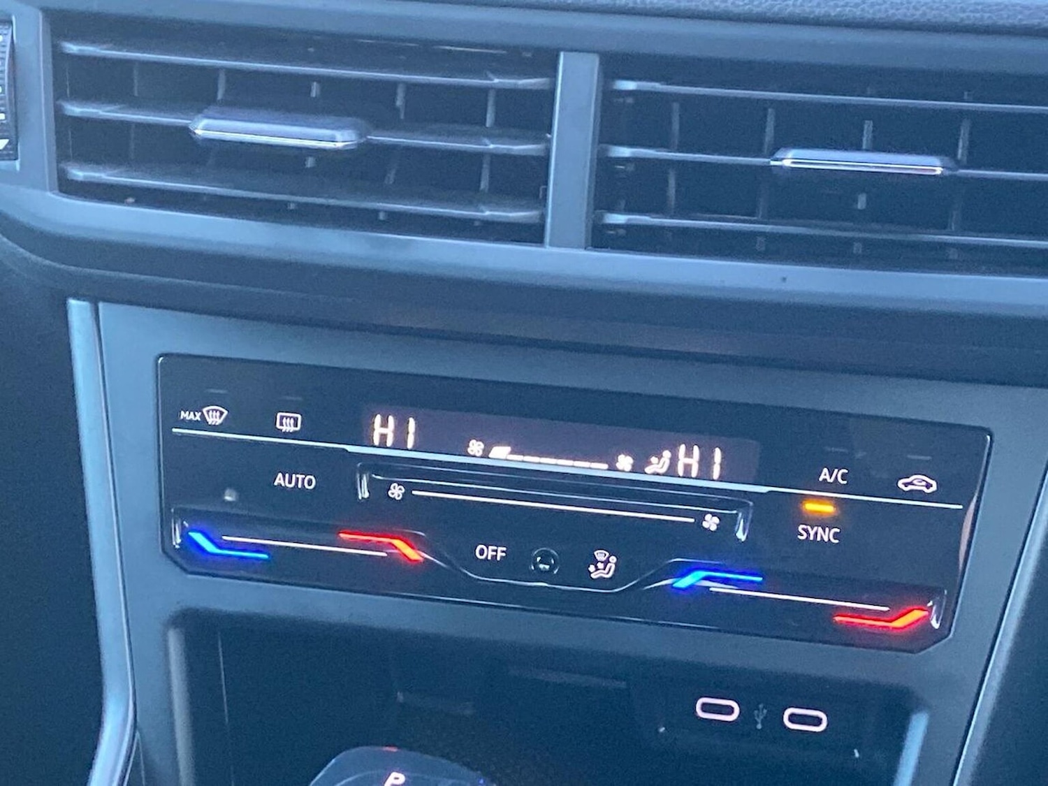 Used Volkswagen Polo 2022 for sale - 77775219: Photo 12