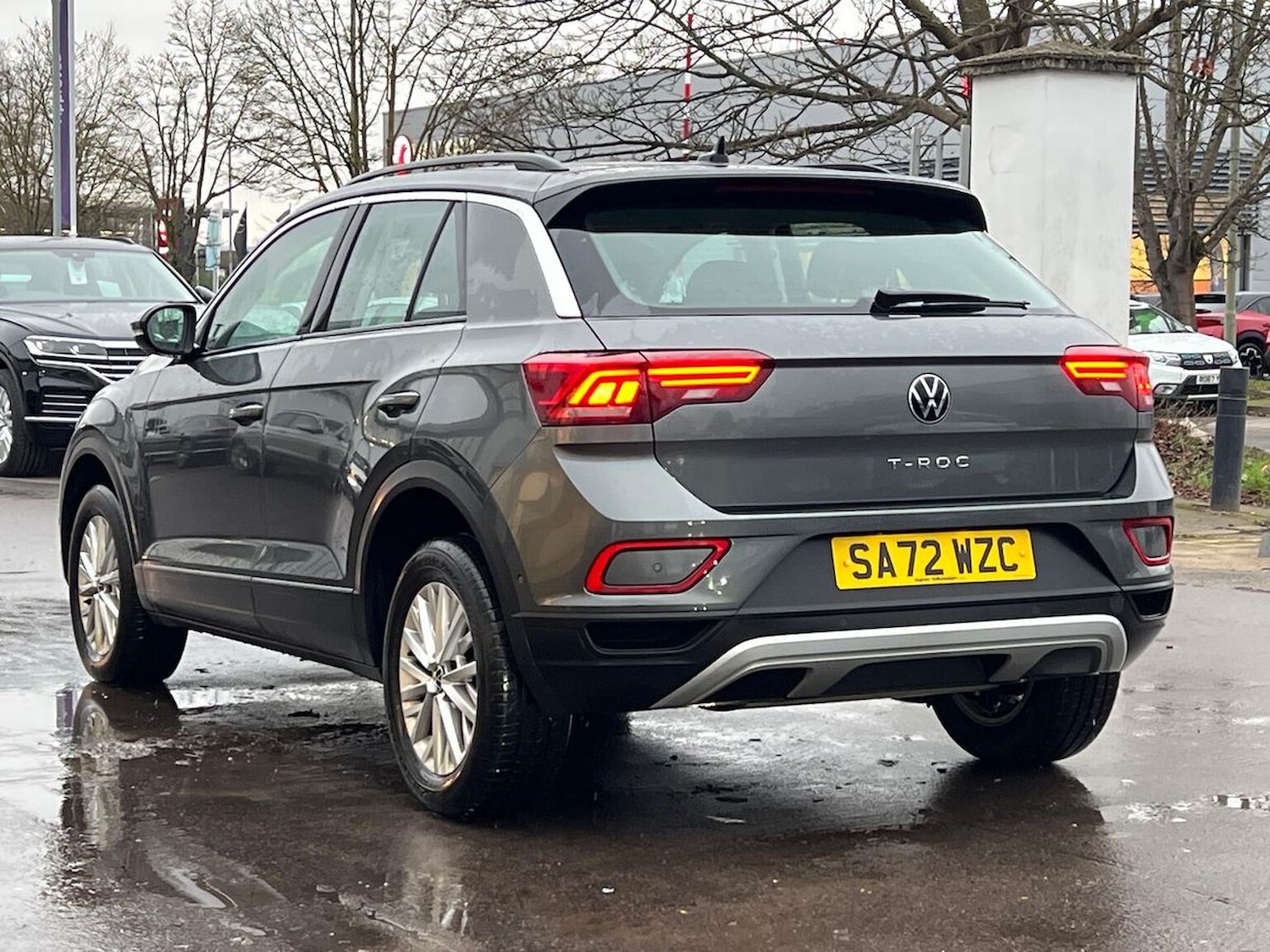 Used Volkswagen T-Roc 2022 for sale - 76963549: Photo 2